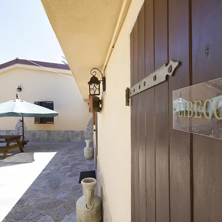 La Rosa Dei Venti Bed & Breakfast *